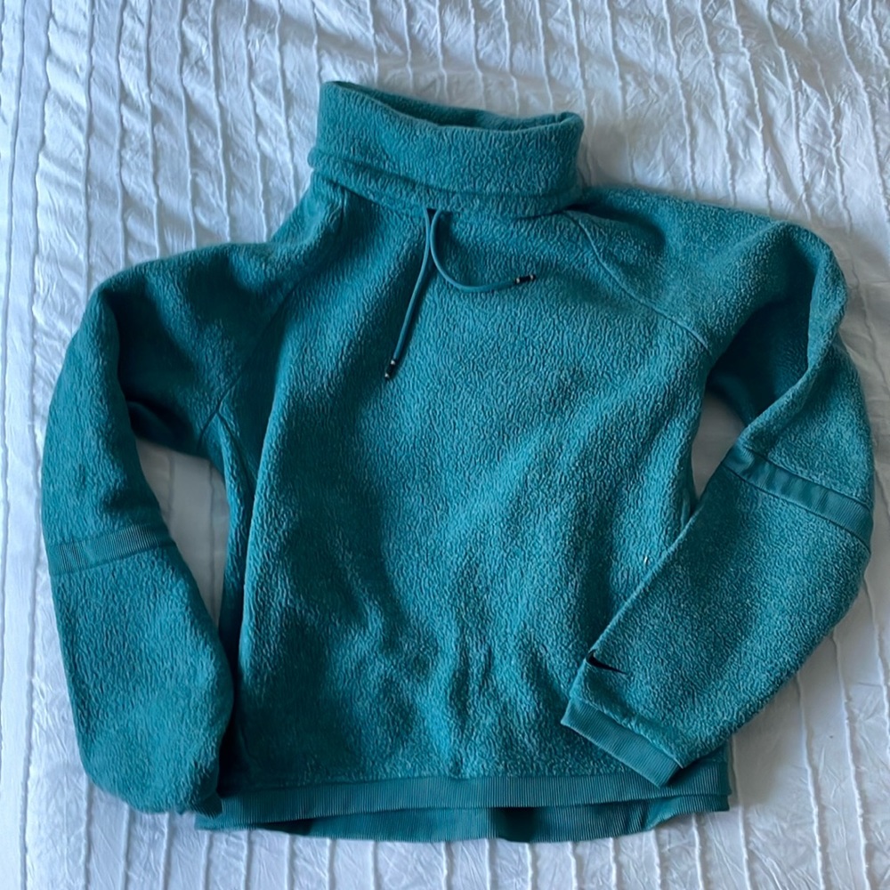 Nike fuzzy turtleneck